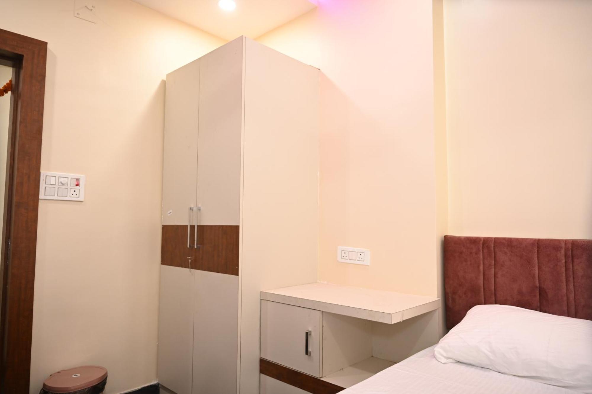 Hotel Royal Radiant Ранчі Екстер'єр фото