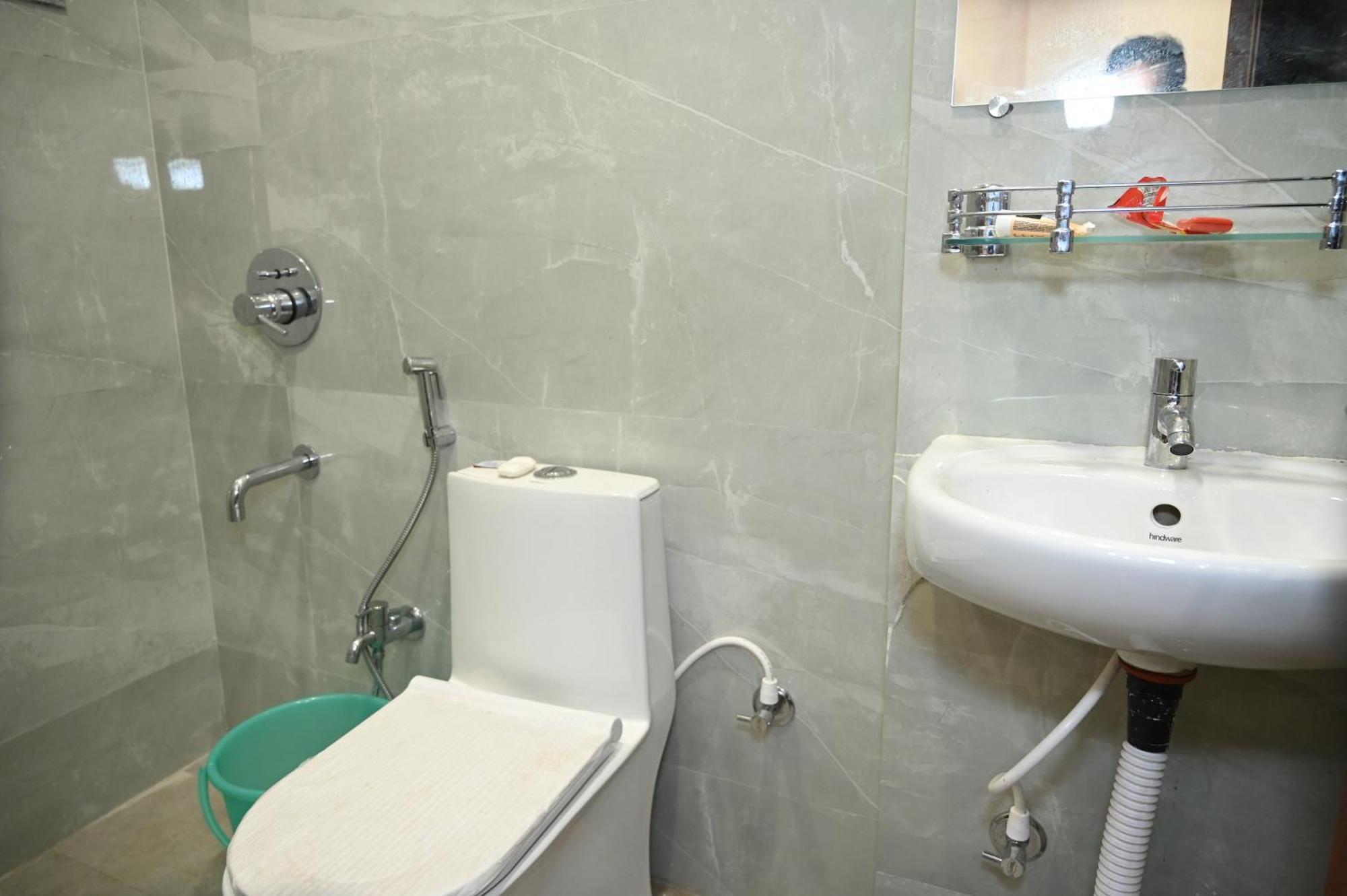Hotel Royal Radiant Ранчі Екстер'єр фото
